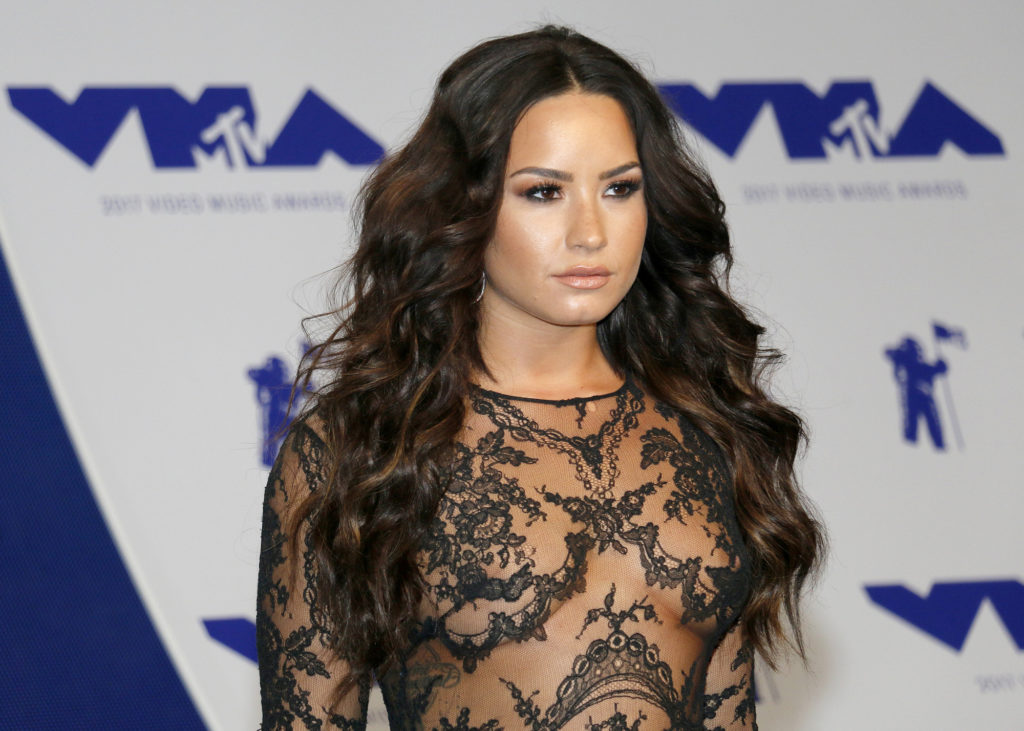 Demi Lovato on the red carpet at the MTV VMA awards. Photo via PopularImages