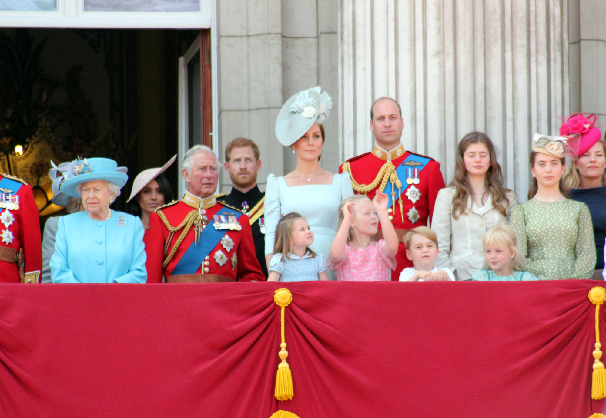 Queen Elizabeth and the royal family at Buckinham Palace in London